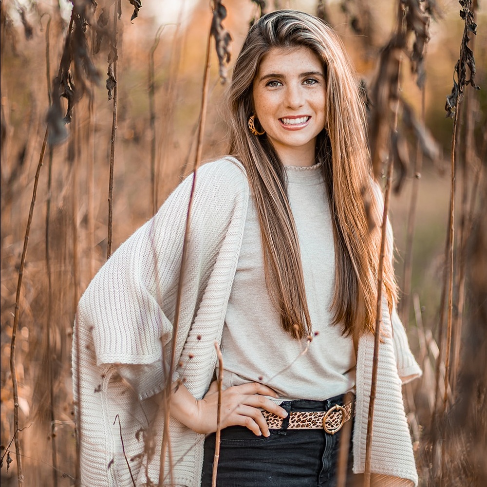 Meet your Posher, Elizabeth